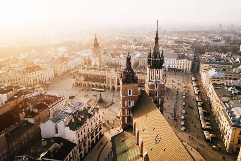 Krakow & Auschwitz day tour from Warsaw by private car with Lunch