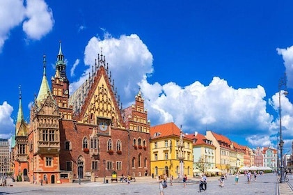 Wroclaw Small Group Tour with lunch and entrance fees from Warsaw