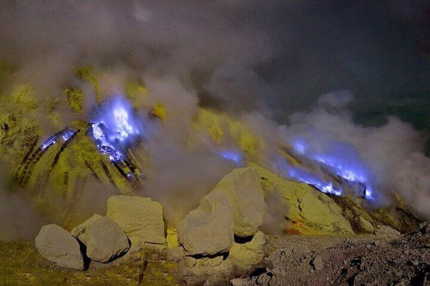 Ijen Blue Fire Trekking