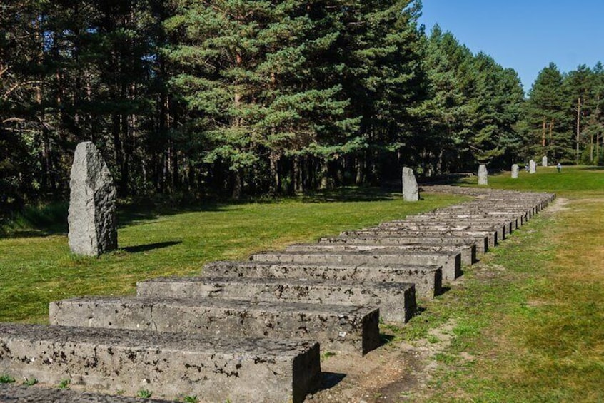 Treblinka Concentration Camp, Heartbreaking Tour from Warsaw