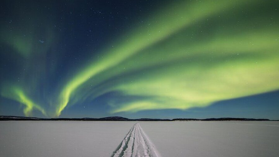 Aurora Hunting in Lake Inari