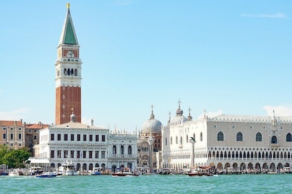 Venice Full-Day Tour from Lake Garda