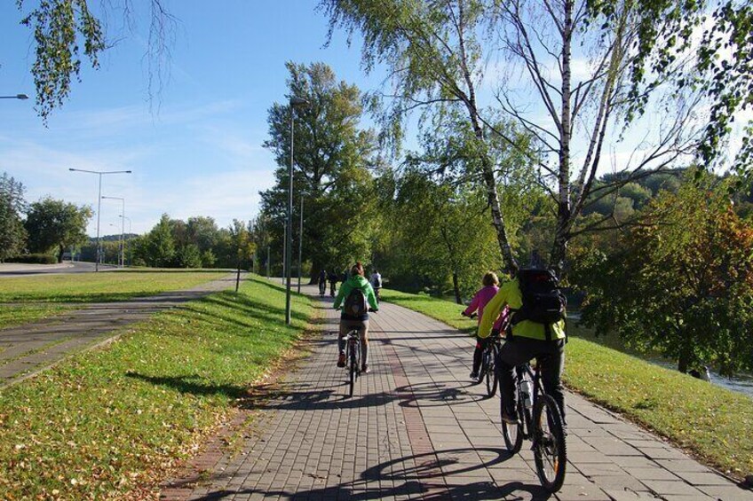 Small-Group - Bike Tour of Vilnius Highlights "Iconic Landmarks & Hidden Gems"