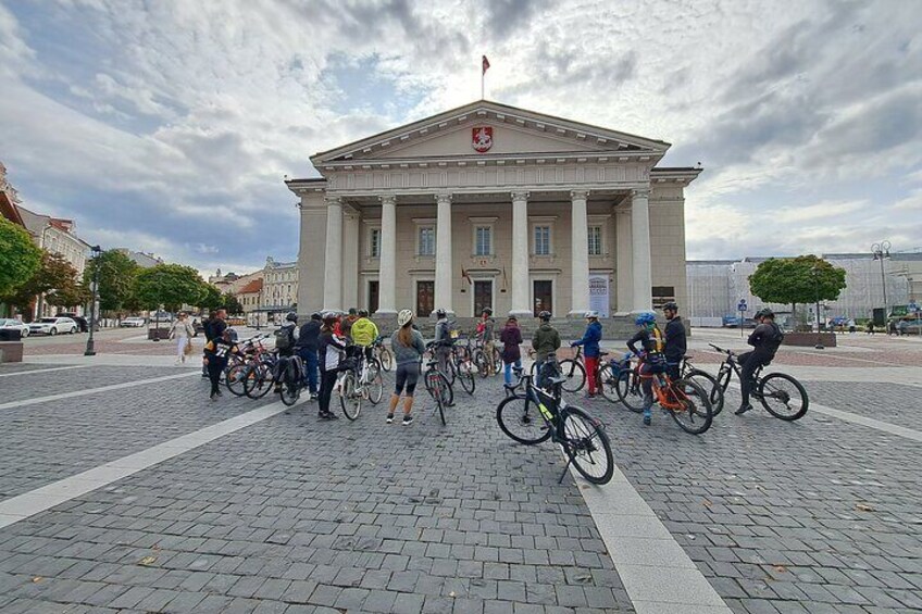 Small-Group - Bike Tour of Vilnius Highlights "Iconic Landmarks & Hidden Gems"