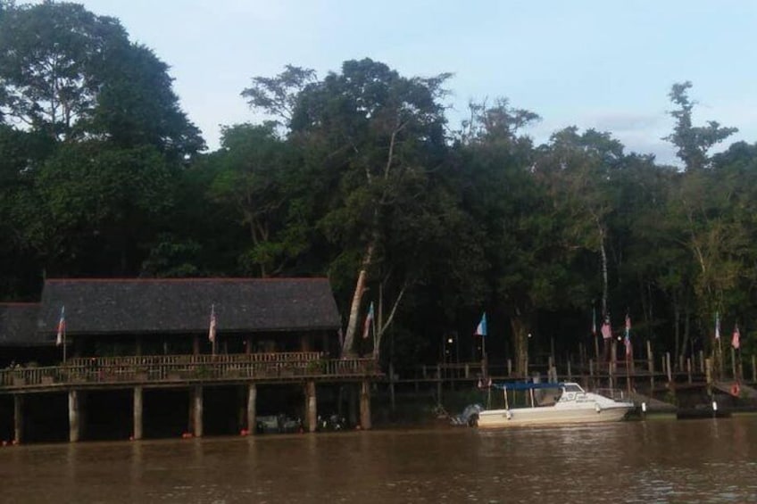 2D1N Sandakan Private Tour with Kinabatangan River Cruise