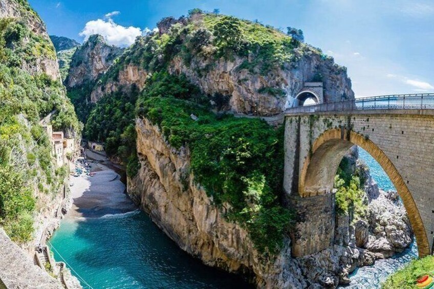 Private Tour: Sorrento, Positano, Amalfi and Ravello Day Trip from Naples