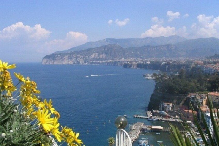 Private Tour: Sorrento, Positano, Amalfi and Ravello Day Trip from Naples