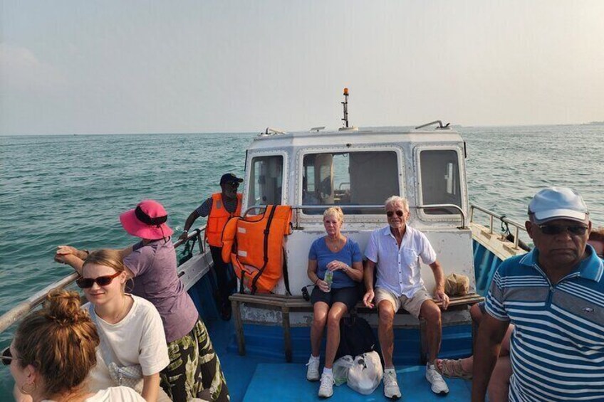 Delft & Nagadeepa Islands: Private Full-Day Escape from Jaffna