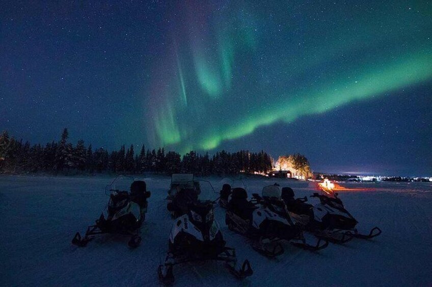 Snowmobile Aurora Expedition with dinner