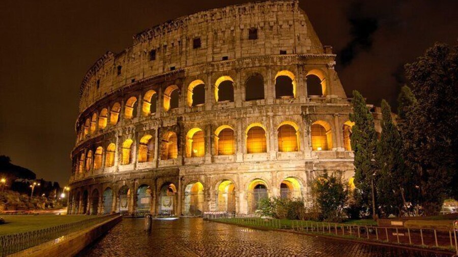 Rome by Night Walking Tour