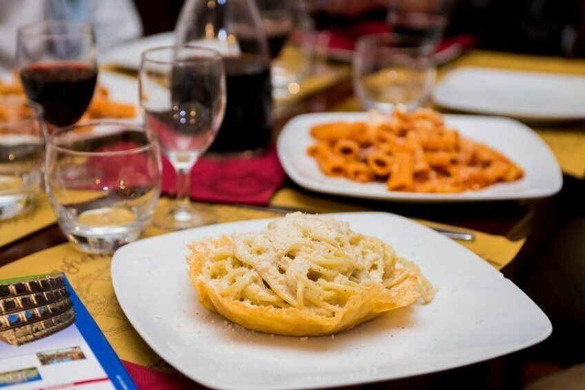 Half-Day Food and Wine Tasting Tour in Rome