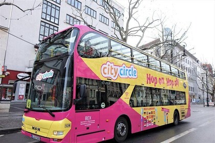 Excursión en autobús con paradas libres por la ciudad de Berlín con crucero...