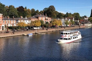 Half-Hour City Cruise on River Dee in Chester