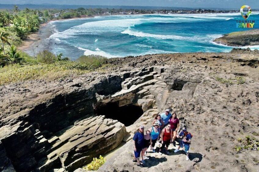 Cave and lunch Day Tour from San Juan
