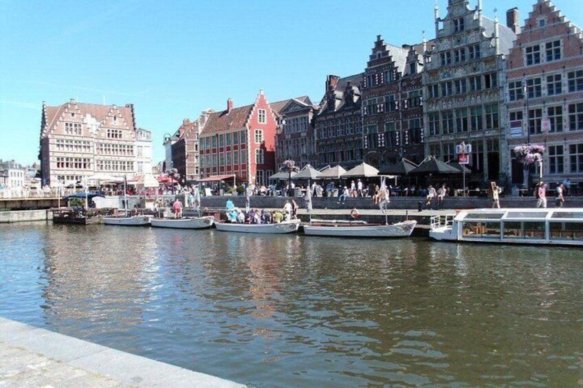 Guided boat trip in Ghent