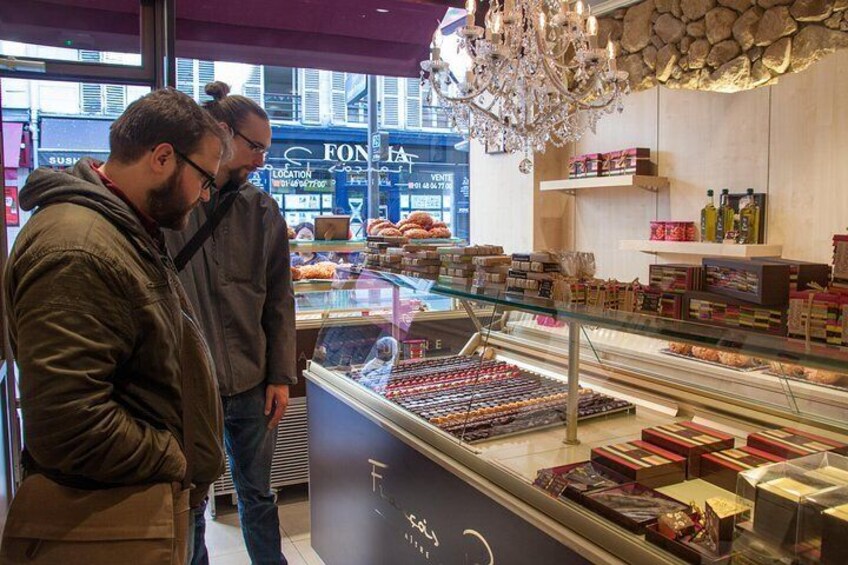 Paris French Sweet Gourmet Specialties Tasting Tour with Pastry & Chocolate