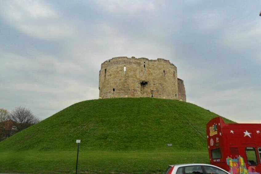 York Walls Private Walking Tour