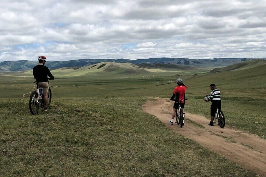 Mountain Biking Day Trip in Baga Khenty Mountains