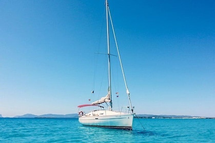 Full-Day Private Ibiza and Formentera Charter Cruise