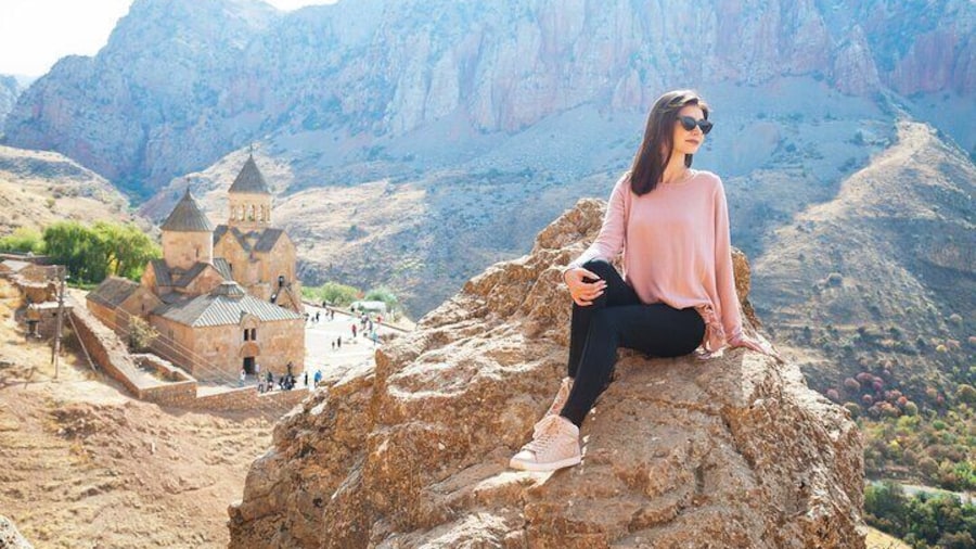 Small Group Day Trip to Khor Virap Noravank and Areni Winery