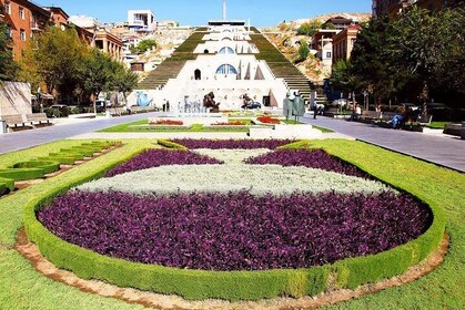 Private sightseeing and walking tour in Yerevan