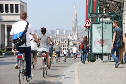 Fietstour met een kleine groep langs bezienswaardigheden in Brussel