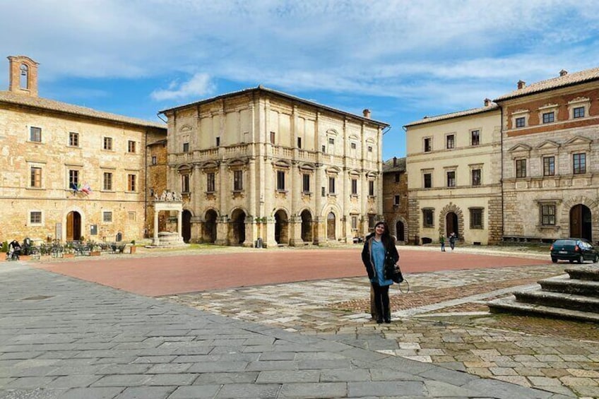 Valdorcia: Montalcino and Montepulciano scenery in the world