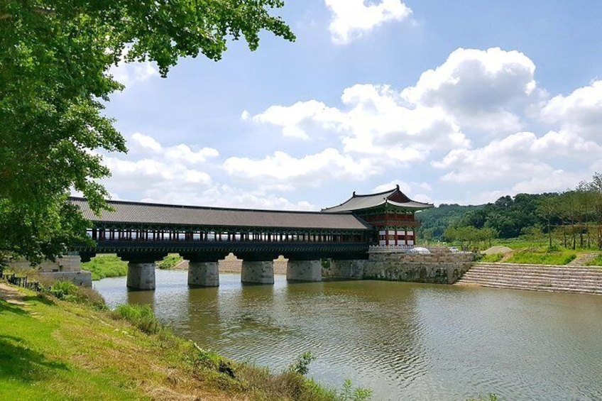 Gyeongju UNESCO World Heritage Sites and History Full-Day Tour with Lunch