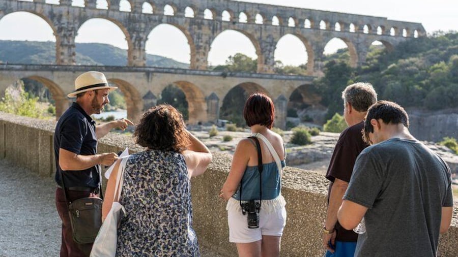 Provence Marvels Small Group Day Tour with Avignon & Wine Tasting from Marseille