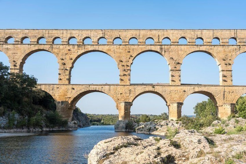 Saint Remy, Les Baux and Pont du Gard Small Group Day Trip