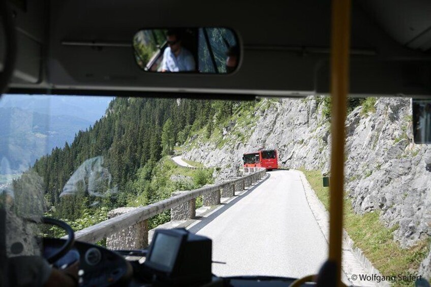 Skip-the-Line: Eagle's Nest in Berchtesgaden Tour from Salzburg