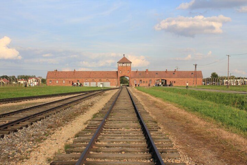 Auschwitz and Birkenau Memorial and Museum Guided Tour from Krakow
