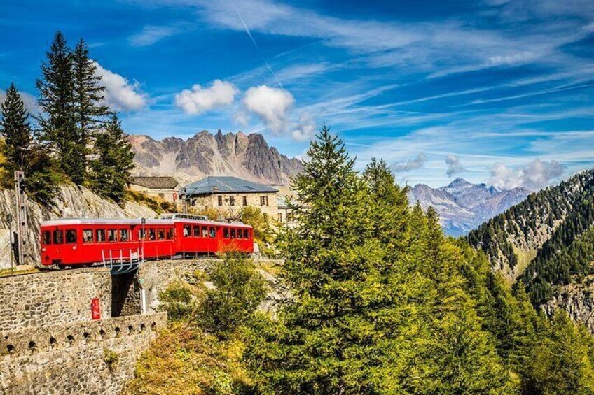 Montenvers to the Mer du Glace