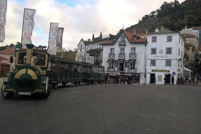 Excellent Sintra and Pena Palace, Small-Group Tour from Lisbon