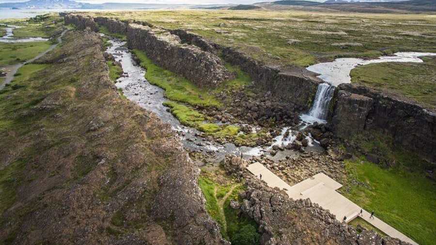 Small-group Golden Circle Classic Tour from Reykjavik