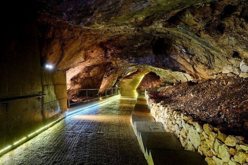 Lipa cave - Cave experience tour