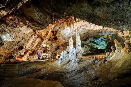 1-stündiges geführtes Abenteuer in der Lipahöhle in Montenegro