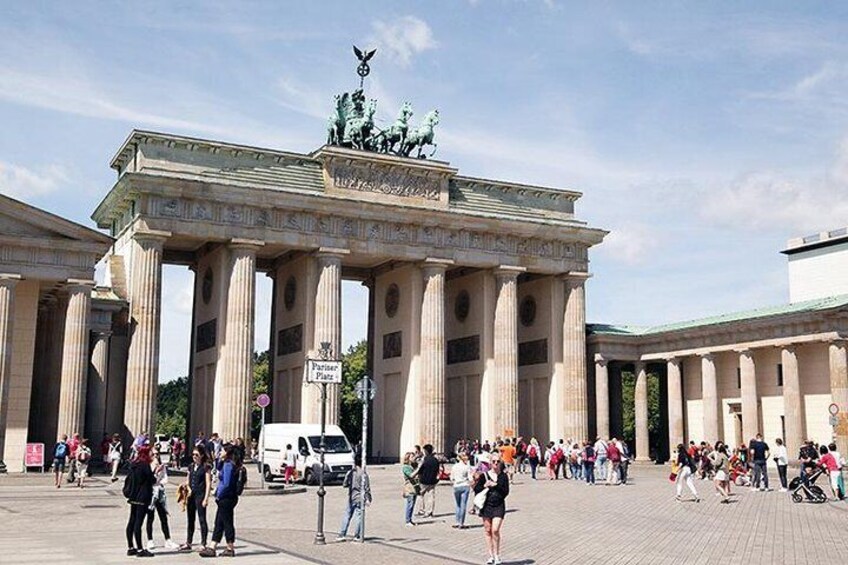 Walk through the most famous monument in Germany, the Brandenburg Gate