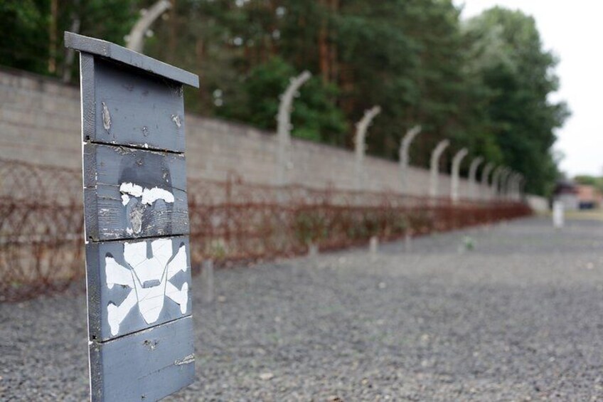 Berlin Private 6-Hour Tour to Sachsenhausen Concentration Camp Memorial