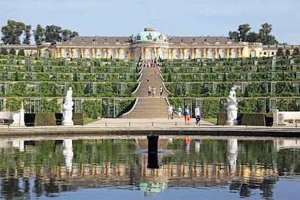 Potsdam: Excursión a pie de medio día desde Berlín