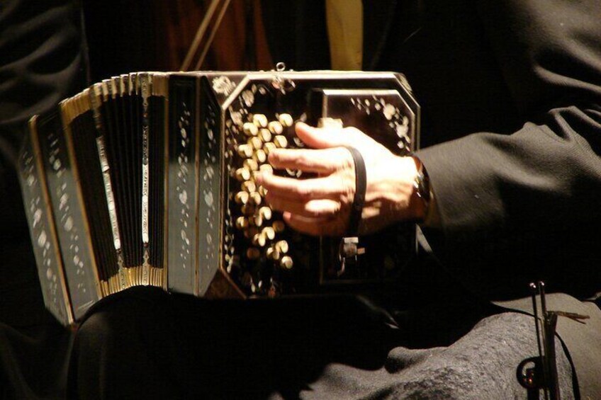 Half-Day Tango Lesson and Milongas in Buenos Aires