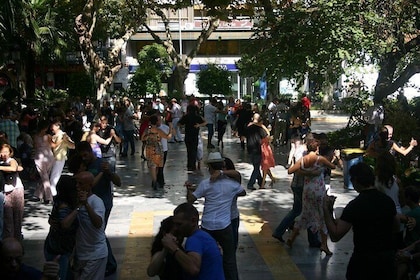Half-Day Tango Lesson and Milongas in Buenos Aires
