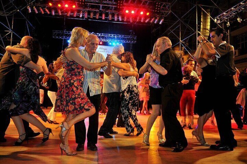 Buenos Aires Tango Tour Including Class and Milongas