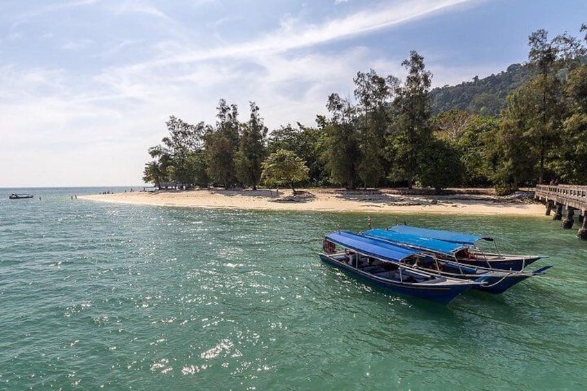 Langkawi Island Hopping Boat Tour with Return Transfer