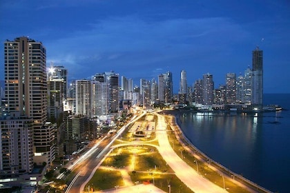 Half day of Panama city and canal Tour
