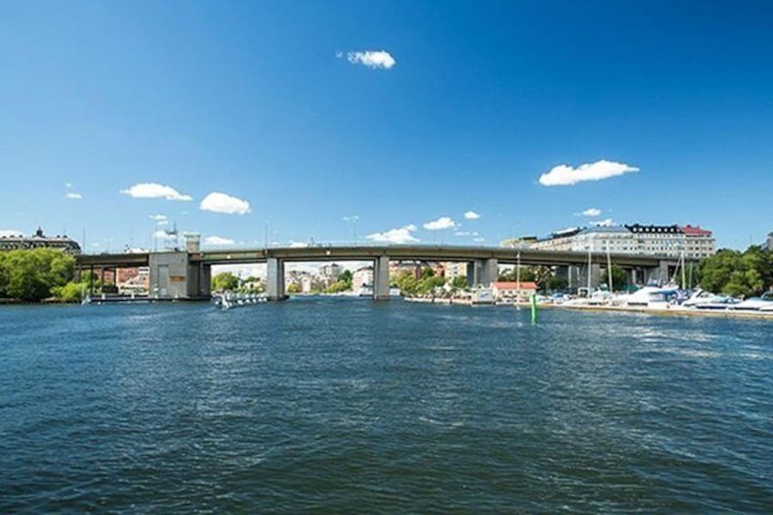 stockholm bridges sightseeing cruise