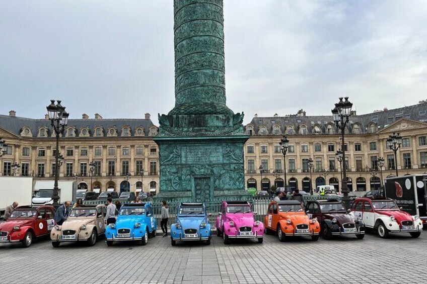 Private tour Paris sightseeing in 2CV