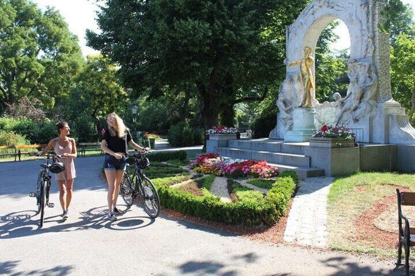 Strauss statue in the Stadtpark