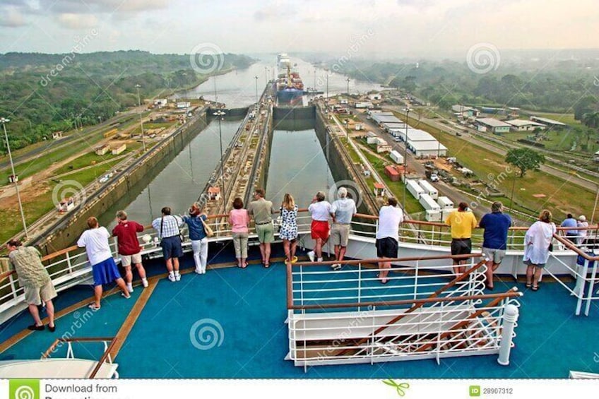 Panama Canal Partial Transit Tour from Panama City