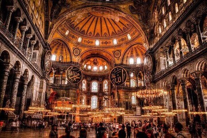 SKIP-THE-LINE: City Highlights Tour m/Hagia Sophia & Blue Mosque